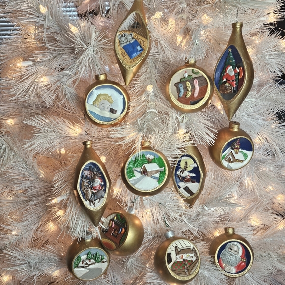Ornaments~ Vintage one-of-a-kind Christmas set of 12 hand painted - Picture 7 of 16